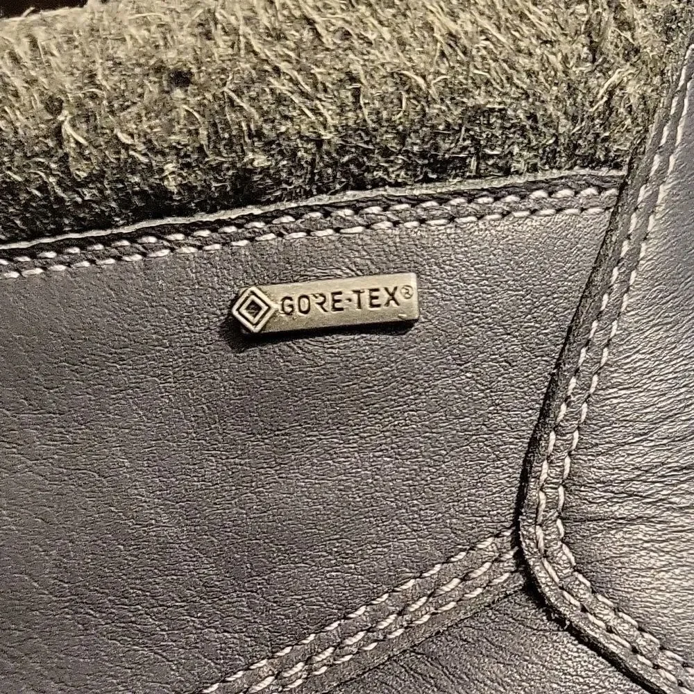 Clarks Dark Blue Woman's Leather Boots